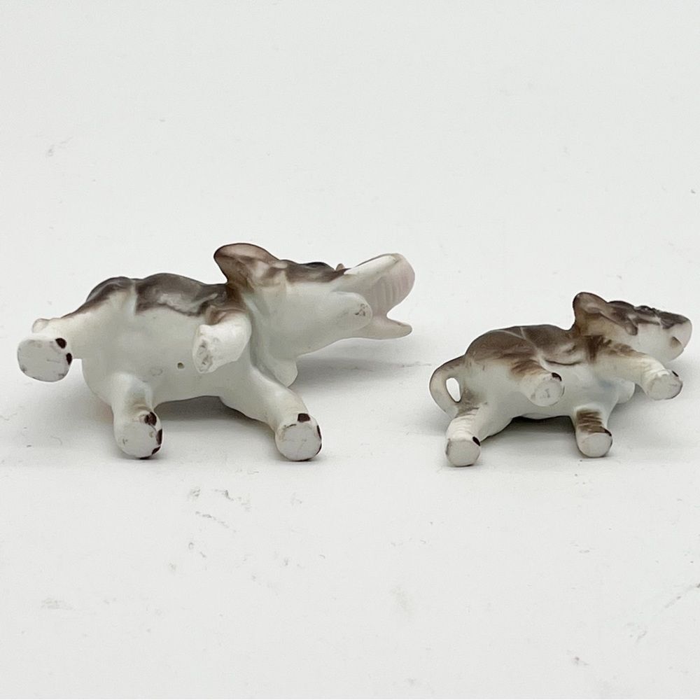Vintage Bone China Set of 2 Lucky Trunk Up Small Elephant Figurines Japan - Picture 7 of 7